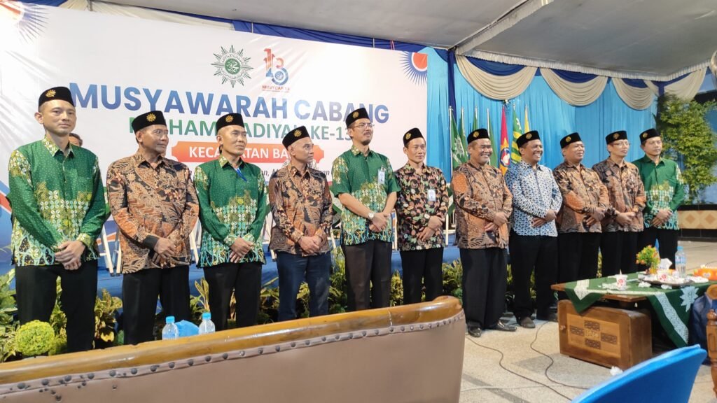 11 Anggota Pimpinan PCM Babat