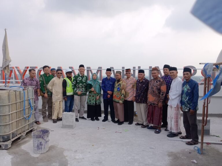 Ketua PP Muhammadiyah Tinjau Pembangunan Gedung 9 Lantai RSMB di Sela Pengajian Jumat Wage Babat